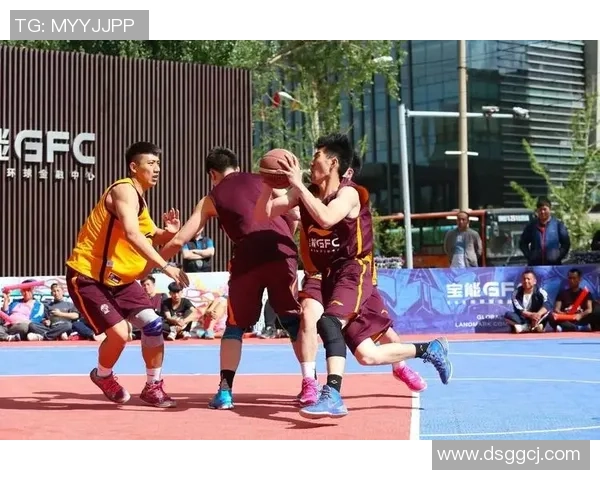 足球巨星街头对决挑战赛精彩纷呈实力较量谁能笑到最后 足球巨星街头对决挑战赛精彩纷呈实力较量谁能笑到最后